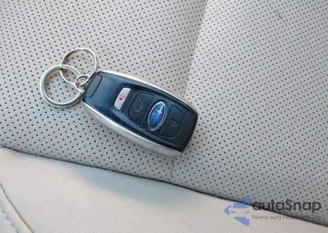 2015 Subaru Outback 2.5I Limited z USA, uszkodzony, nr VIN 4S4BSANC5F3351047